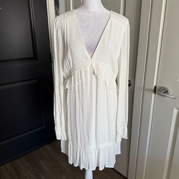 PAIGE Odelise Boho Peasant Style White Long Sleeve Ruffle Trim Dress Size M - Picture 2 of 9